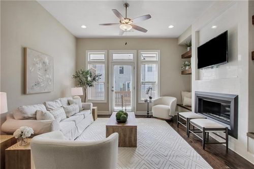 4103 Township Pkwy, Atlanta, GA, 30342-2956 | Card Image