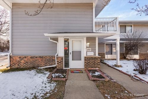 6207-6207 Kit Carson Dr, Hanover Park, IL, 60133-4925 | Card Image