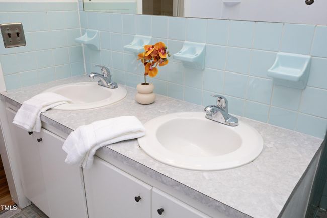Basement-Level Laundry and Powder Room | Image 33