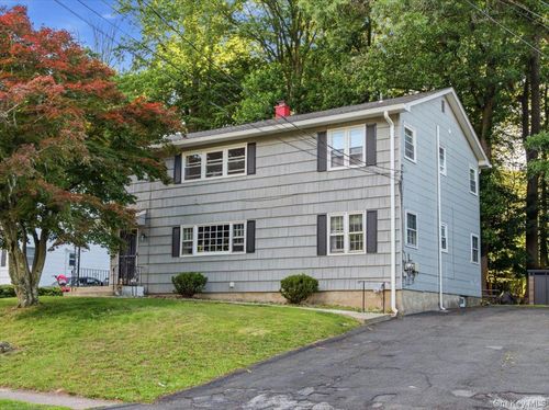 784 Brookridge Dr, Valley Cottage, NY, 10989-1817 | Card Image