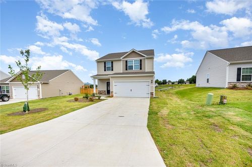 212 Dixieland Ct, King, NC, 27021 | Card Image