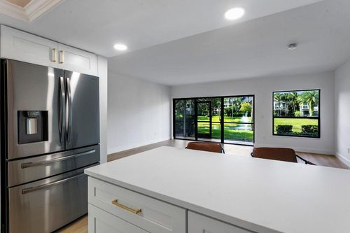 450-11863 Wimbledon Cir, Wellington, FL, 33414-6037 | Card Image