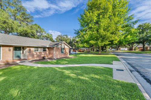 2601 Glendale Dr, Waco, TX, 76710-2132 | Card Image