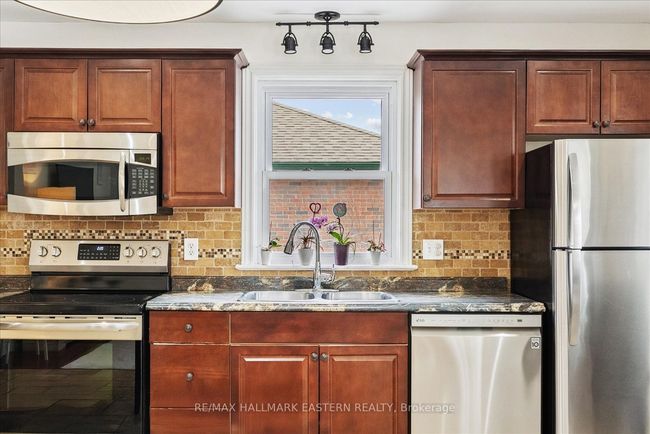 508 Erskine Ave, House other with 5 bedrooms, 2 bathrooms and 4 parking in Peterborough ON | Image 13