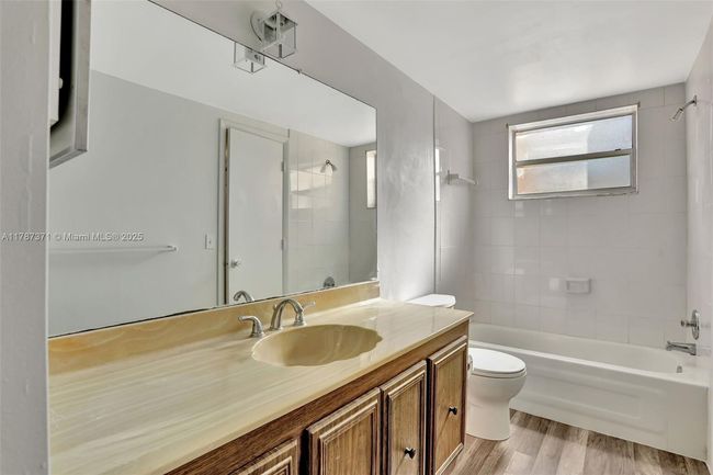 APT-212 - 8400 Lagos De Campo Blvd, Condo with 1 bedrooms, 1 bathrooms and null parking in Tamarac FL | Image 15