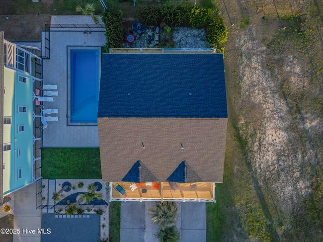 B - 537 Third Ave S, Condo with 4 bedrooms, 5 bathrooms and 1 parking in Kure Beach NC | Image 51