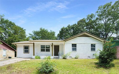 2005 Simmons Ave, College Park, GA, 30337-2528 | Card Image