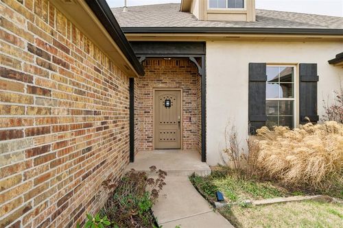 2267 Poplar Ave Nw, Piedmont, OK, 73078-7002 | Card Image