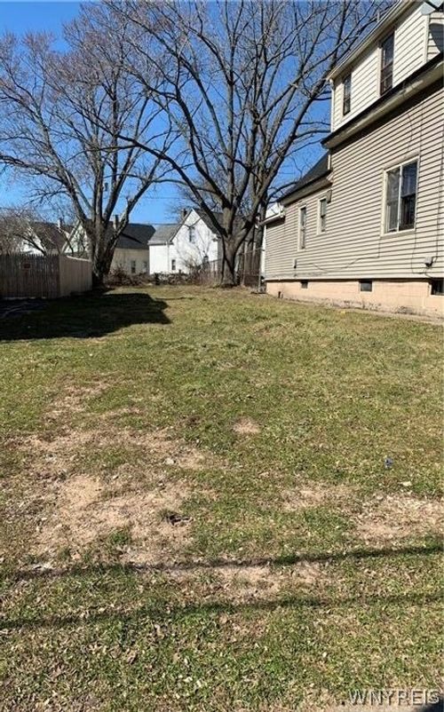 62 Ontario St, Buffalo, NY, 14207-1402 | Card Image