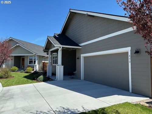 450 Ne Oak Ct, Redmond, OR, 97756-0344 | Card Image