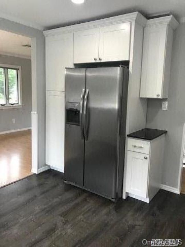 15 Clematis St, House other with 4 bedrooms, 2 bathrooms and null parking in Port Jefferson Station NY | Image 7