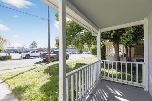 2090 Wilcox Ave, Oroville, CA, 95966-5442 | Card Image