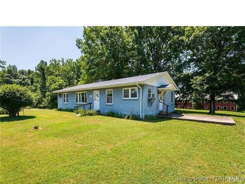 704 S Main St, English, IN, 47118-3512 | Card Image