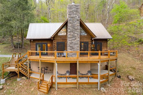 179 Chestnut Vlg, Mars Hill, NC, 28754-5925 | Card Image
