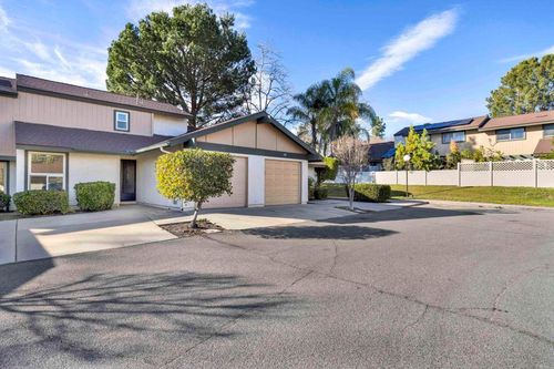 522 Smoketree Gln, Escondido, CA, 92026 | Card Image