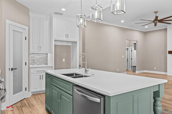135 Hillcrest, House other with 4 bedrooms, 2 bathrooms and null parking in Gladewater TX | Image 7