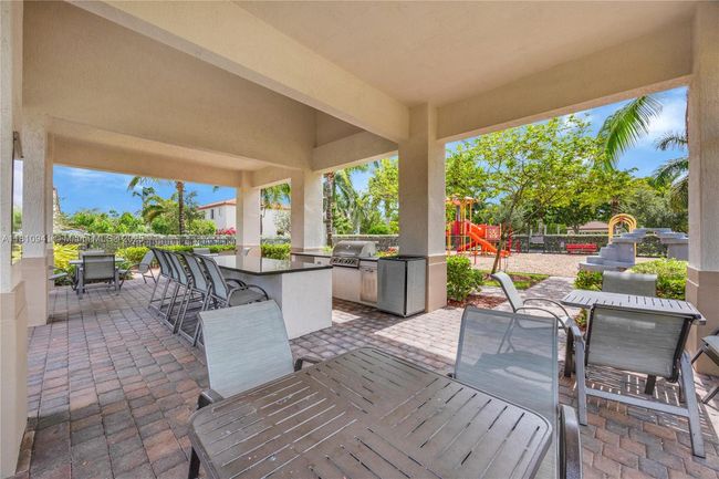 15037 Sw 174 Th St, House other with 4 bedrooms, 4 bathrooms and null parking in Miami FL | Image 25