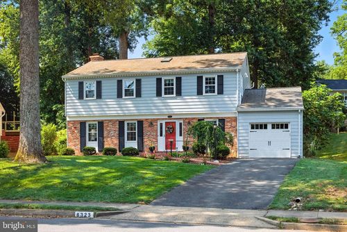 8323 Epinard Ct, ANNANDALE, VA, 22003-4441 | Card Image