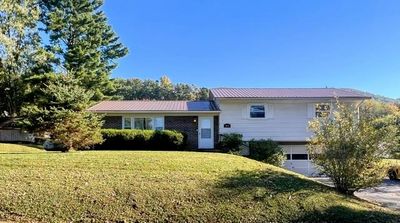 214 Lagrange Street, House other with 4 bedrooms, 2 bathrooms and 2 parking in North Tazewell VA | Image 1