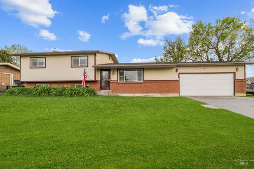669 Primrose Dr, Paul, ID, 83347-9651 | Card Image