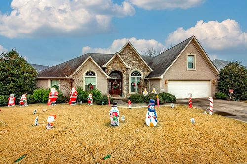 44 Hickory Bend Dr, Cabot, AR, 72023-8183 | Card Image