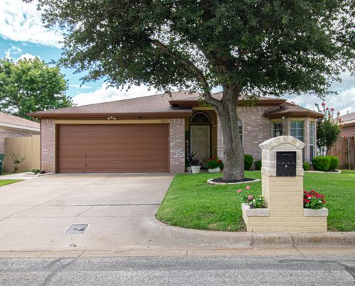 2-1363 Yorkshire St, Fort Worth, TX, 76134-5523 | Card Image