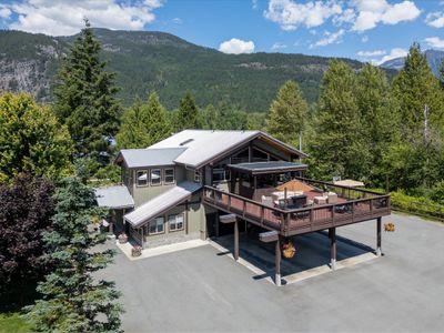 1500 Fraser Rd, House other with 4 bedrooms, 2 bathrooms and 10 parking in Pemberton BC | Image 1