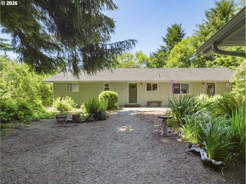 657 S Schooner Creek Rd, Lincoln City, OR, 97367-9742 | Card Image