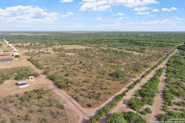 226 Private Rd 3251, Home with 4 bedrooms, 2 bathrooms and null parking in Alice TX | Image 43
