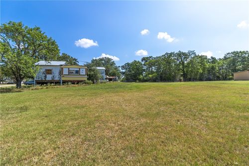 109 Mohawk Trl, Somerville, TX, 77879-3790 | Card Image
