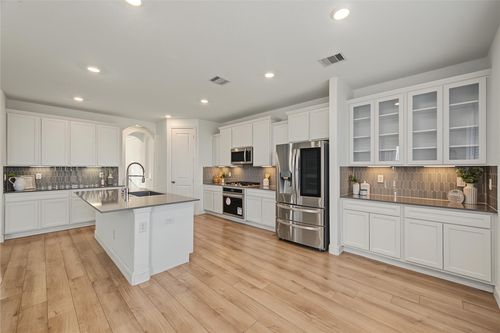 4802 Albany Shores Ln, Fulshear, TX, 77441-2453 | Card Image