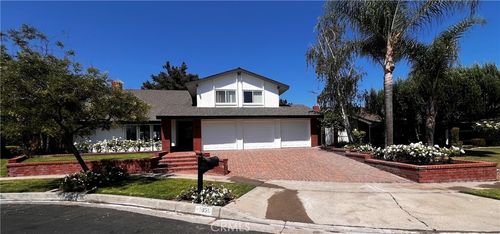 916 N Malden Ave, Fullerton, CA, 92832-1237 | Card Image