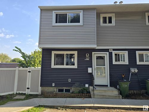 137 Habitat Cres Nw, Edmonton, AB, T5A3K8 | Card Image