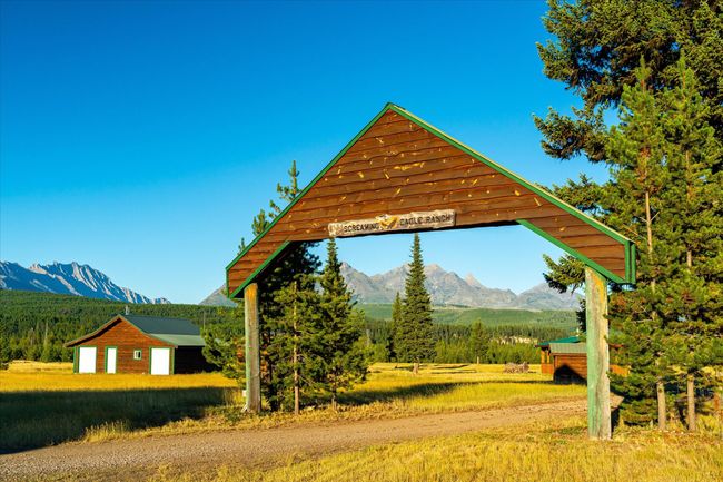 400 Kintla Ranch Rd, House other with 7 bedrooms, 6 bathrooms and null parking in Polebridge MT | Image 122