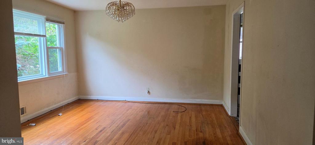 Residential Lease in PIKESVILLE 3