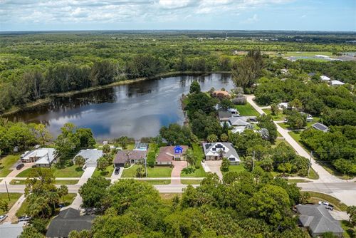 9430 87th St, Vero Beach, FL, 32967-3532 | Card Image
