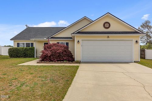 129 Tuxford Ct, Raeford, NC, 28376-6798 | Card Image