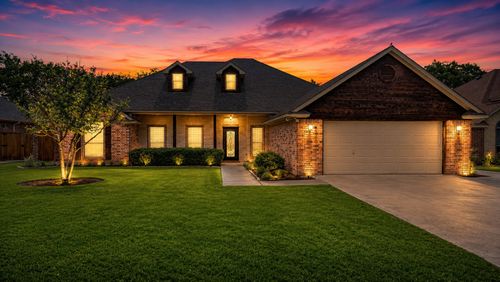 806 N Tejas Dr, Sanger, TX, 76266-4011 | Card Image