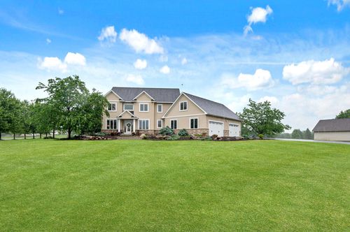 9450 Inverness Ct, Ramsey, MN, 55303-8032 | Card Image
