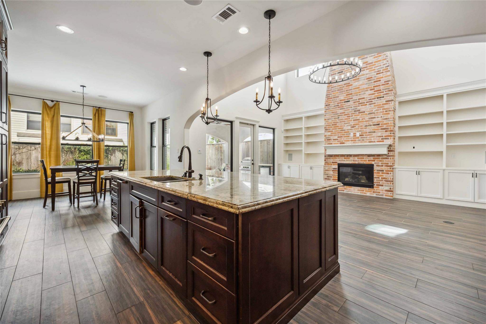 Residential Lease in Houston 2