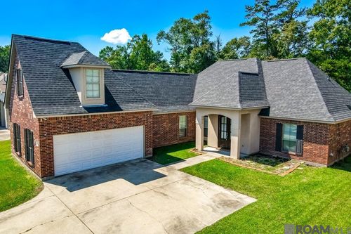 26267 Avoyelles Ave, Denham Springs, LA, 70726-6955 | Card Image