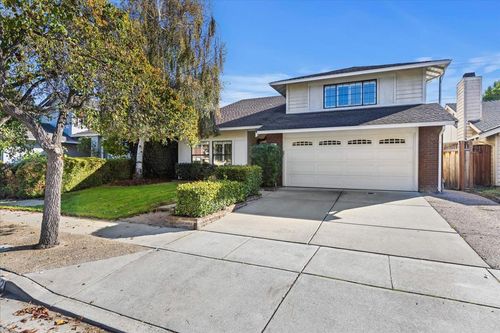 2742 Benchmark Ave, Fremont, CA, 94536-3847 | Card Image