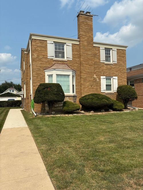 2s-5865 N Elston Ave, Chicago, IL, 60646-5541 | Card Image