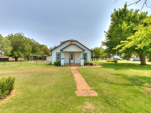 304 Nw 2nd Street, Piedmont, OK, 73078 | Card Image