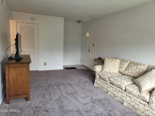 l205-8221 E Garfield St, Scottsdale, AZ, 85257-3829 | Card Image