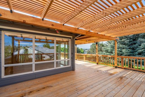 21445 Bradetich Loop, Bend, OR, 97701-9518 | Card Image