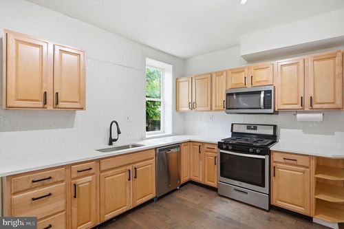 3920 6th St, BALTIMORE, MD, 21225-2106 | Card Image