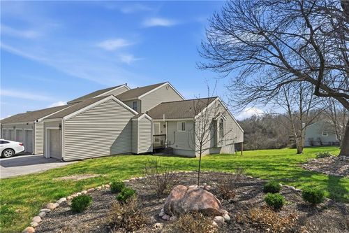 7001 N Askew Ave, Gladstone, MO, 64119-1209 | Card Image