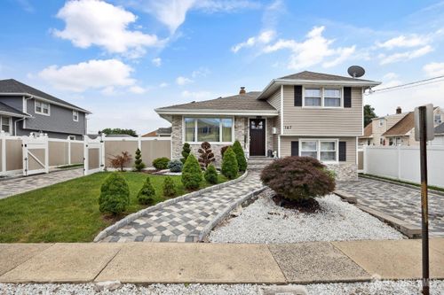 147 James St, Hopelawn, NJ, 08861-1548 | Card Image