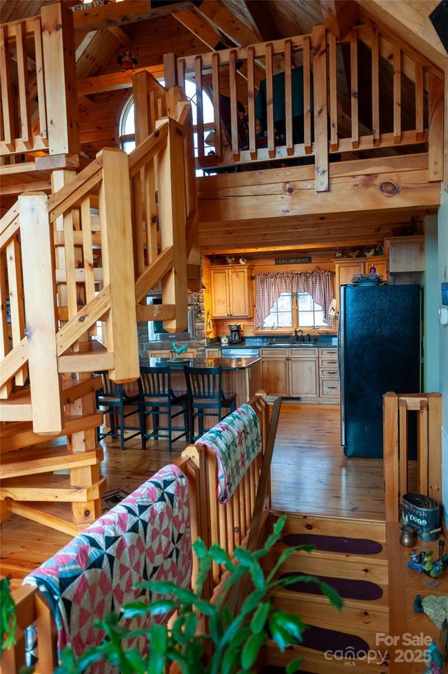 Spiral Staircase to Upper Level Loft | Image 32